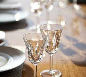 Glass: Yacht ECLIPSE's Close Up Pictured