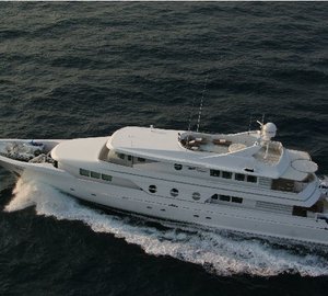 Cruising On Board Yacht NORTHERN CROSS