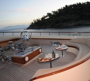 Sitting: Yacht ANNABELLA's Sun Deck Captured