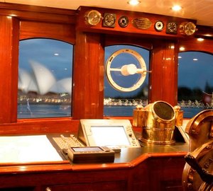 The 30m Yacht CAMBRIA II