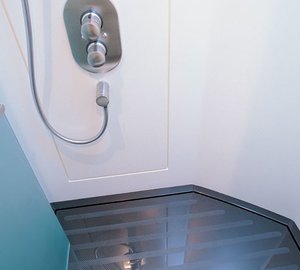 The 30m Yacht DARK SHADOW