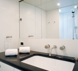 The 30m Yacht DARK SHADOW