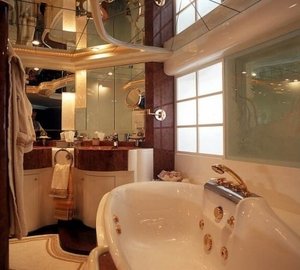 The 34m Yacht MOON STAR