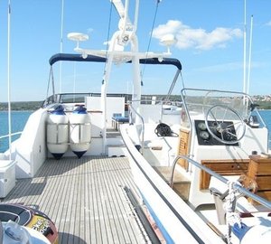 The 35m Yacht DEEP BLUE