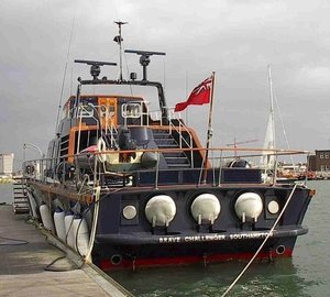 The 31m Yacht BRAVE CHALLENGER