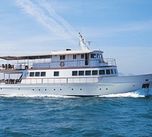 The 32m Yacht CLARA ONE