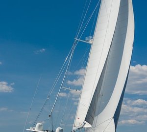 The 33m Yacht LADY SUNSHINE