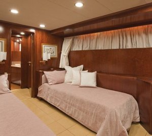 Pink Twin Bed Cabin On Board Yacht SIRAHMY