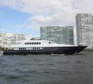 Profile Aspect On Yacht YOU &AMP; ME