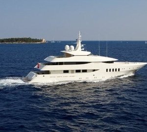 Profile Aspect: Yacht ALKHOR's Cruising Photograph