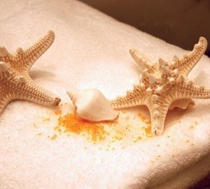 Starfish: Yacht ELEGANT 007's Close Up Captured