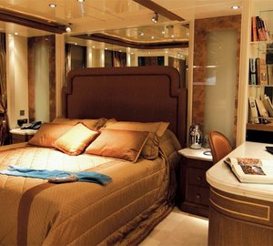 Guest's Cabin On Board Yacht ELEGANT 007