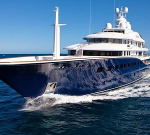 Cruising On Board Yacht AQUILA