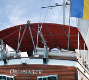 QUASART Yacht Exterior