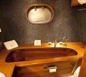 The 32m Yacht SILVER LINING