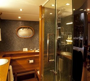 The 32m Yacht SILVER LINING