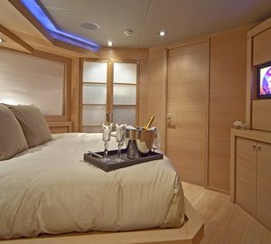 2nd Queen Sized VIP Cabin On Yacht ESCAPE II