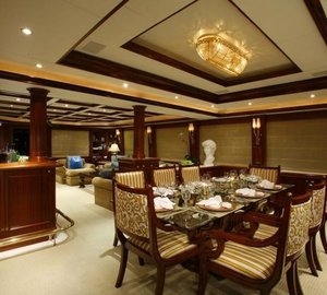 Profile: Yacht OCEAN CLUB's Eating/dining Saloon Captured