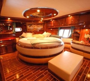 Main Master Cabin Aboard Yacht ESMA SULTAN