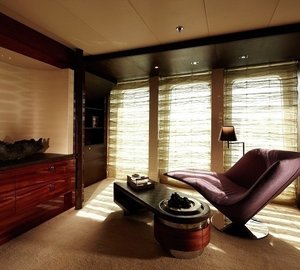 The 42m Yacht E &AMP; E