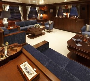 Saloon On Board Yacht AXANTHA II