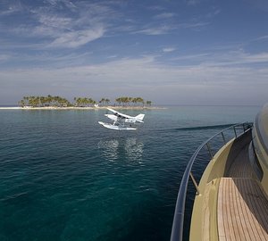 Plane Landing Aboard Yacht HOKULANI