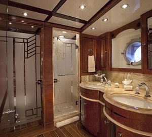 VIP Bath On Yacht SYCARA IV