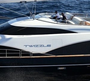 Close Up: Yacht TWIZZLE's External Profile Pictured