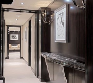 Hall On Yacht CARPE DIEM