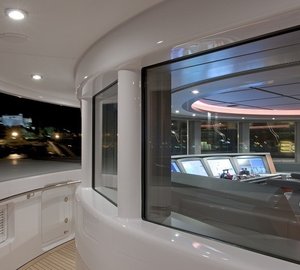 Bridgedeck Deck On Board Yacht HUNTRESS