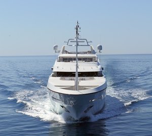 Forward Aspect: Yacht SEANNA's Cruising Photograph