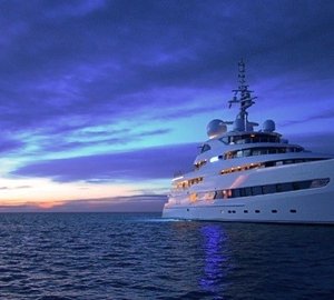 Evening: Yacht NAIA's Profile Aspect Image