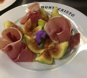 Italian Prosciutto With Figs
