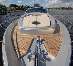 The 25m Yacht PERSHING 82