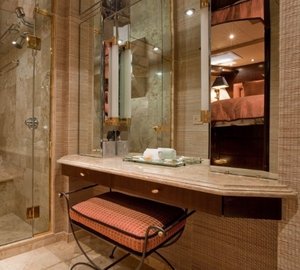 The 30m Yacht SUNDAY MONEY