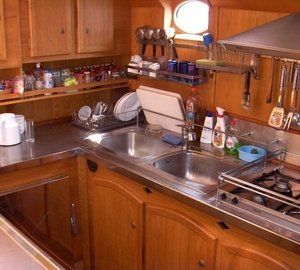 The 31m Yacht WIND OF CHANGE