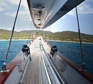 Profile Deck On Yacht IRAKLIS L