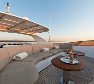 External Sitting On Board Yacht AFRICAN QUEEN