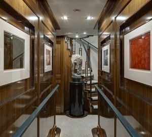 The 39m Yacht CARYALI