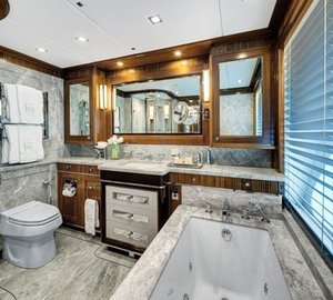 The 39m Yacht CARYALI