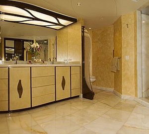 Dresser Zone On Board Yacht TRIUMPHANT LADY