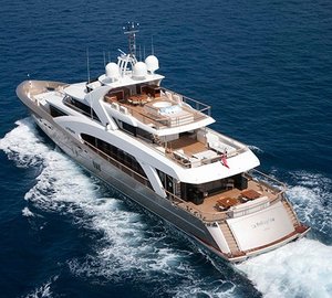 Cruising On Board Yacht LA PELLEGRINA