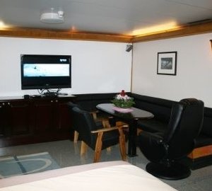 Screening: Yacht SARSEN's Guest's Cabin Pictured