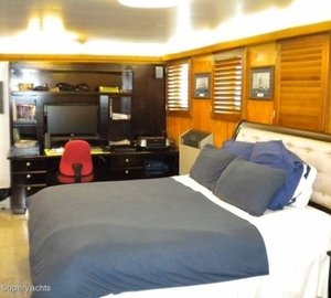Work Desk: Yacht SARSEN's Guest's Cabin Captured