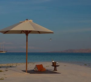 SI DATU BUA Arrives On The Beach
