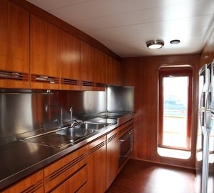 The 30m Yacht HATHOR