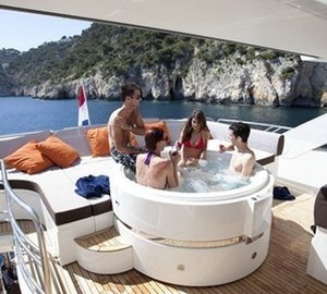 The 30m Yacht SIMPLE PLEASURE