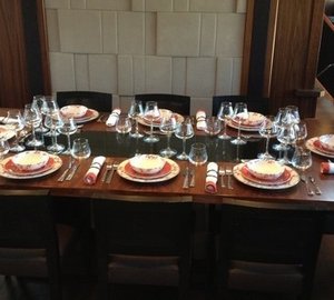 The 30m Yacht SIMPLE PLEASURE