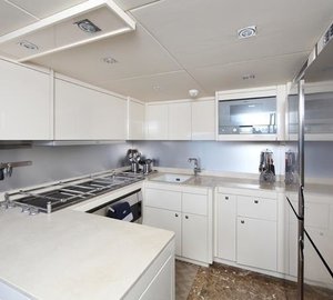 The 30m Yacht SIMPLE PLEASURE