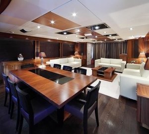 The 30m Yacht SIMPLE PLEASURE